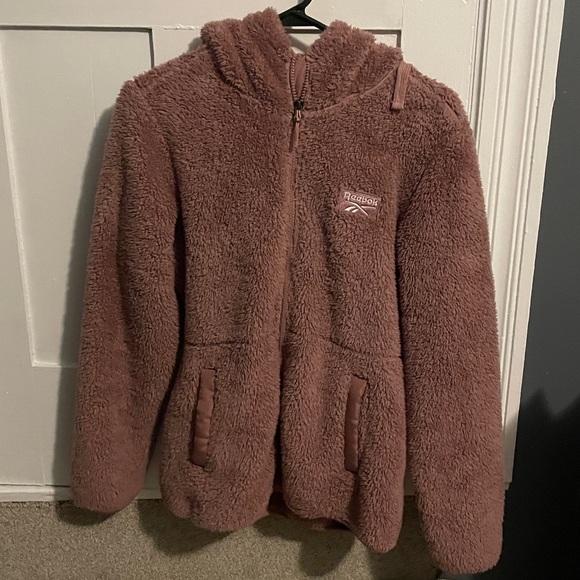 Reebok Jackets & Blazers - Reebok women’s Dusty Rose Fleece Zip-Up Hoodie size small with pockets